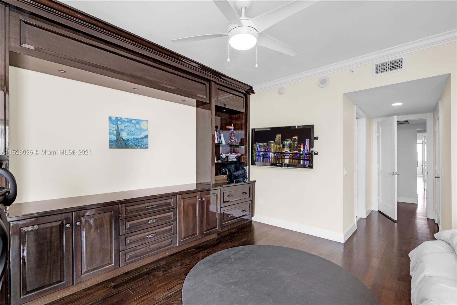 LAS OLAS GRAND CONDO - Residential