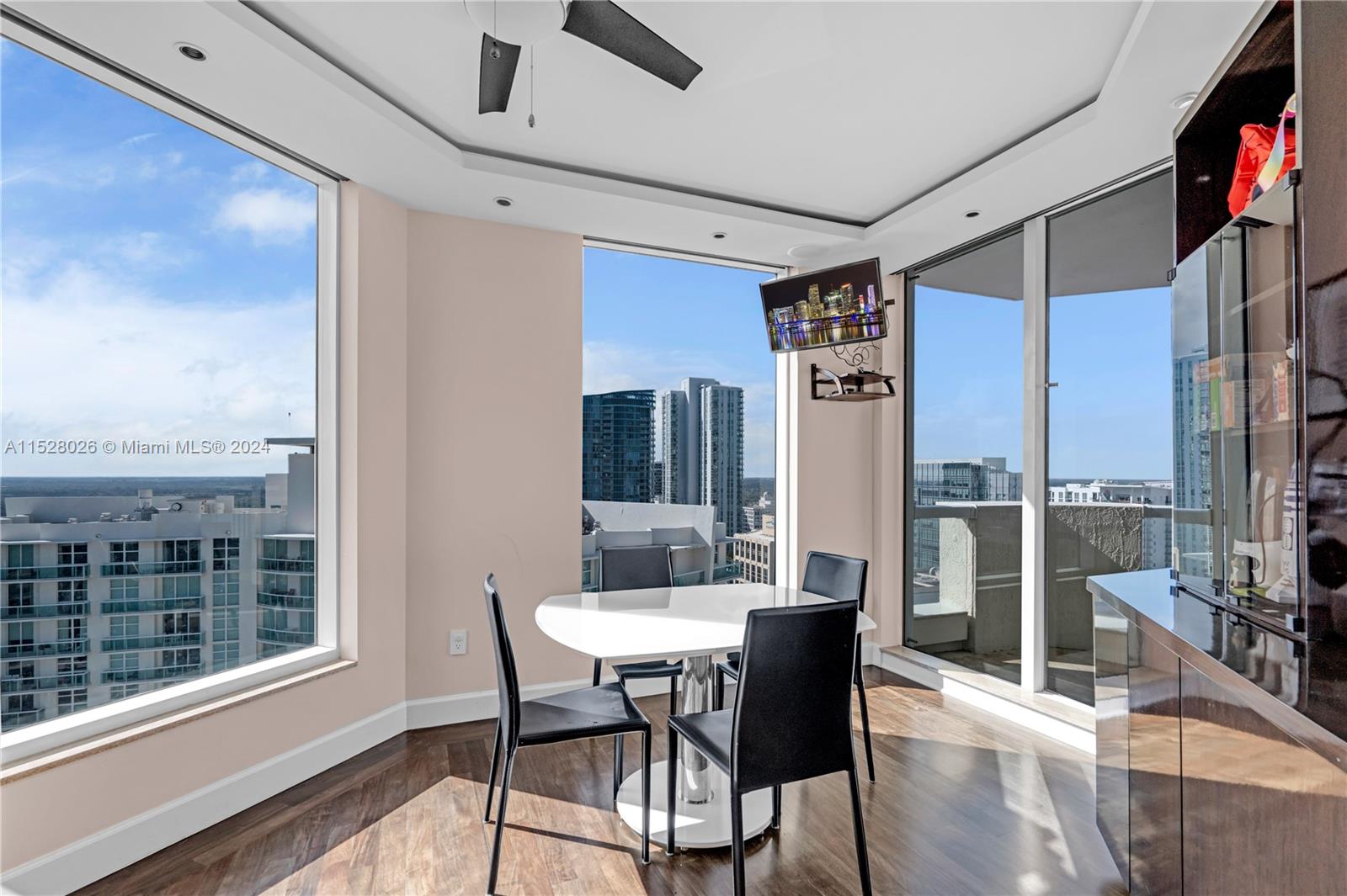 LAS OLAS GRAND CONDO - Residential