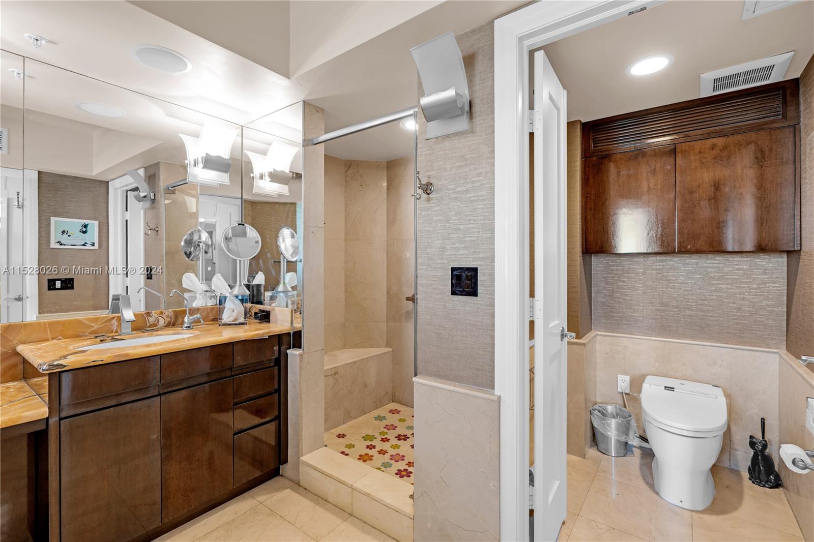 LAS OLAS GRAND CONDO - Residential