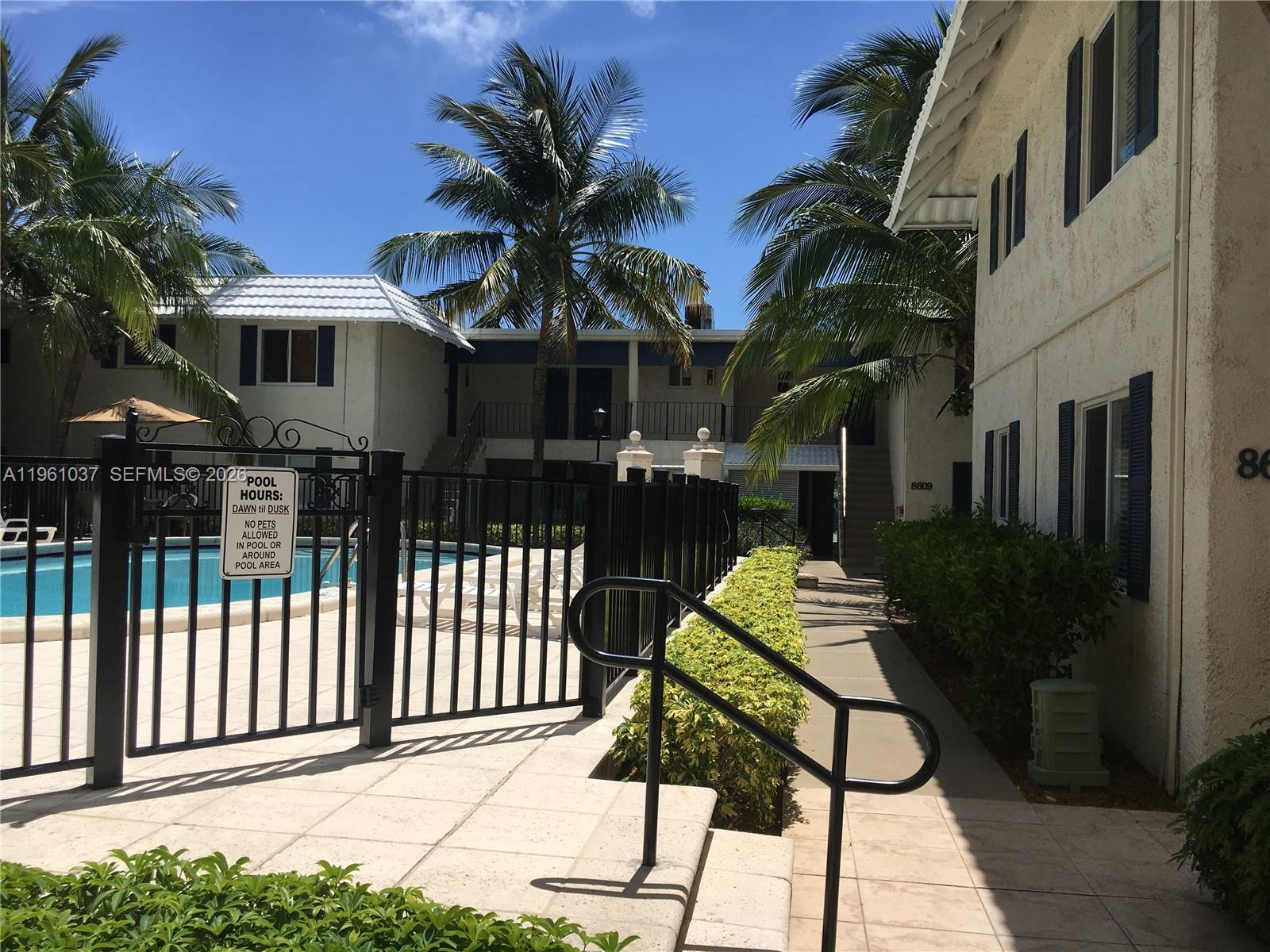 MONTEREY GARDENS OF PINEC - Residential