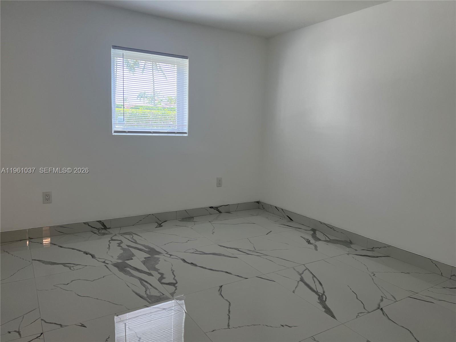 MONTEREY GARDENS OF PINEC - Residential