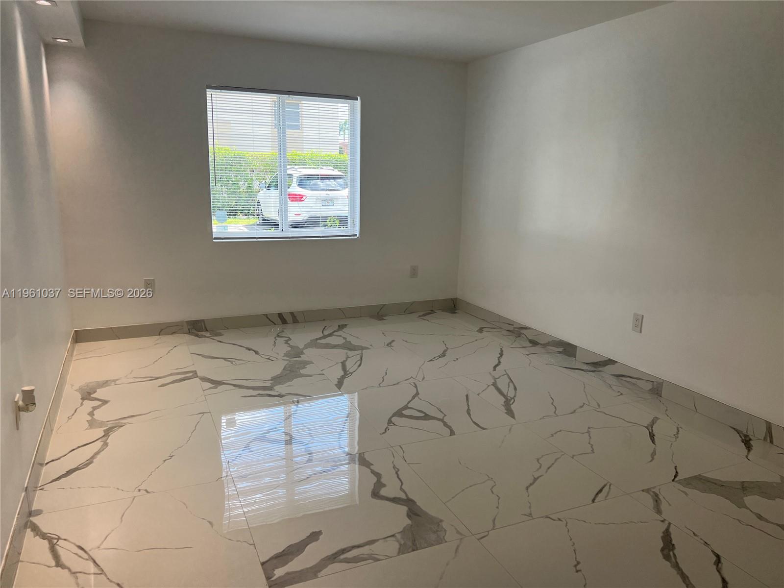 MONTEREY GARDENS OF PINEC - Residential