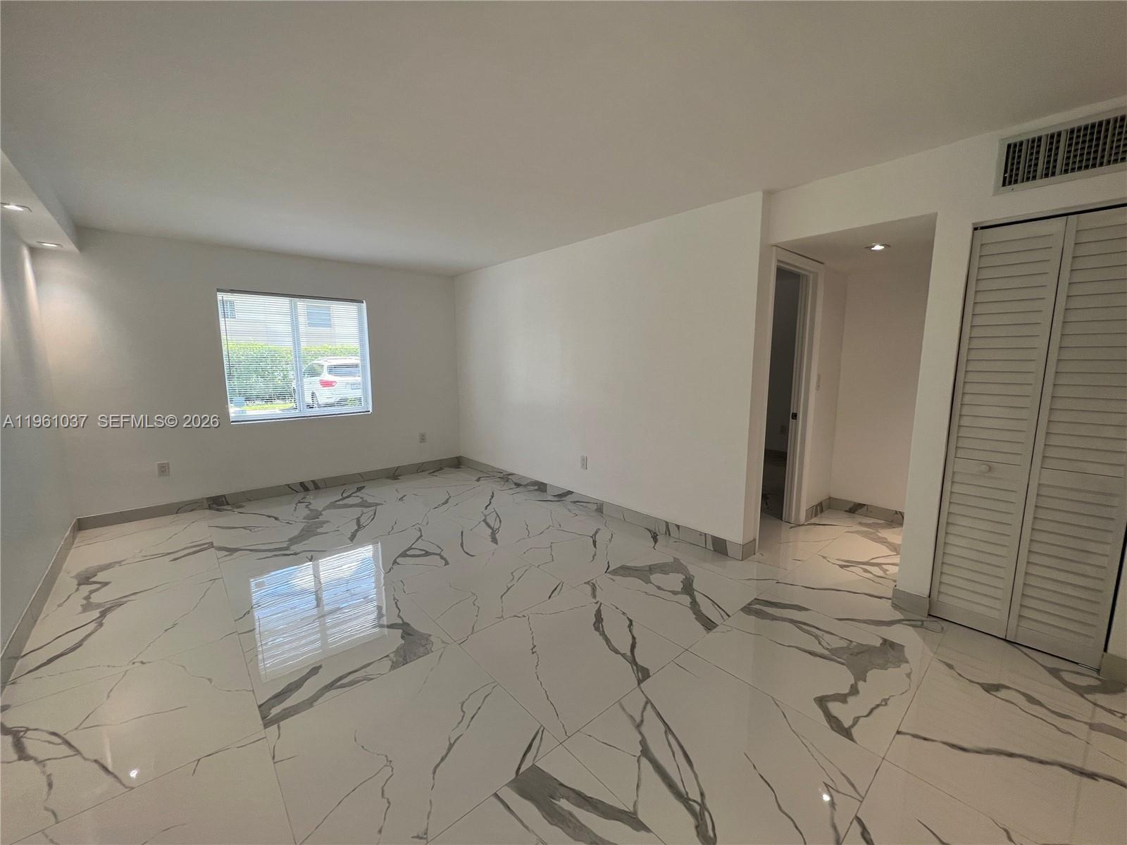 MONTEREY GARDENS OF PINEC - Residential