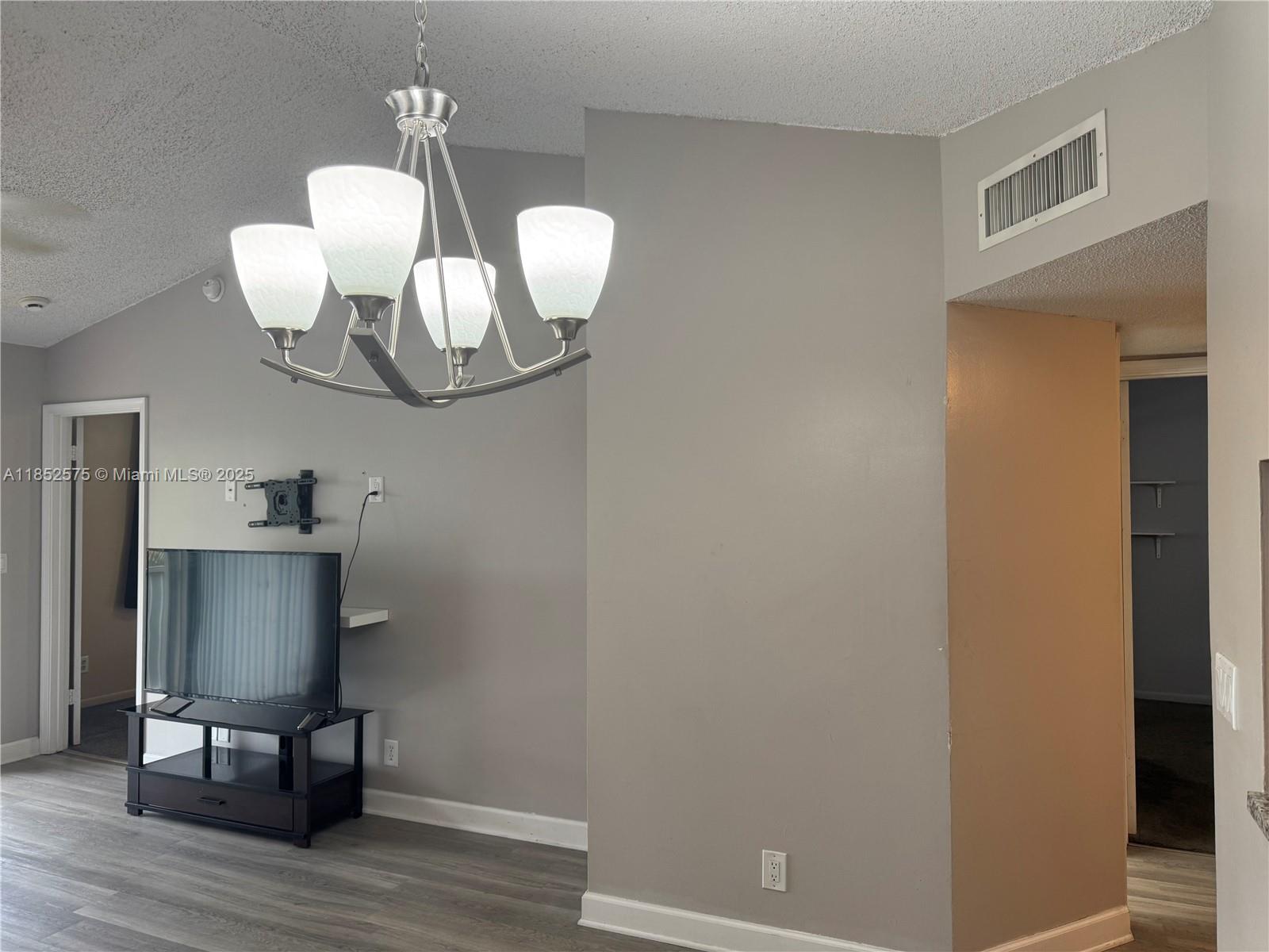 VIEWPOINTE CONDO - Residential