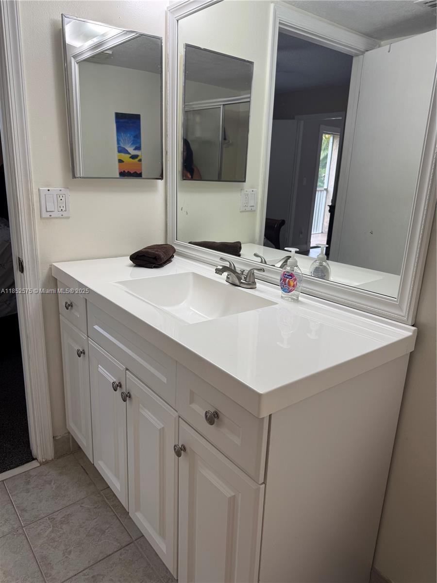 VIEWPOINTE CONDO - Residential