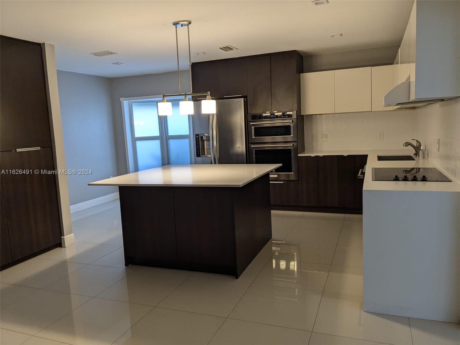 BONAVENTURE LAKES ADD 2 - Residential Lease