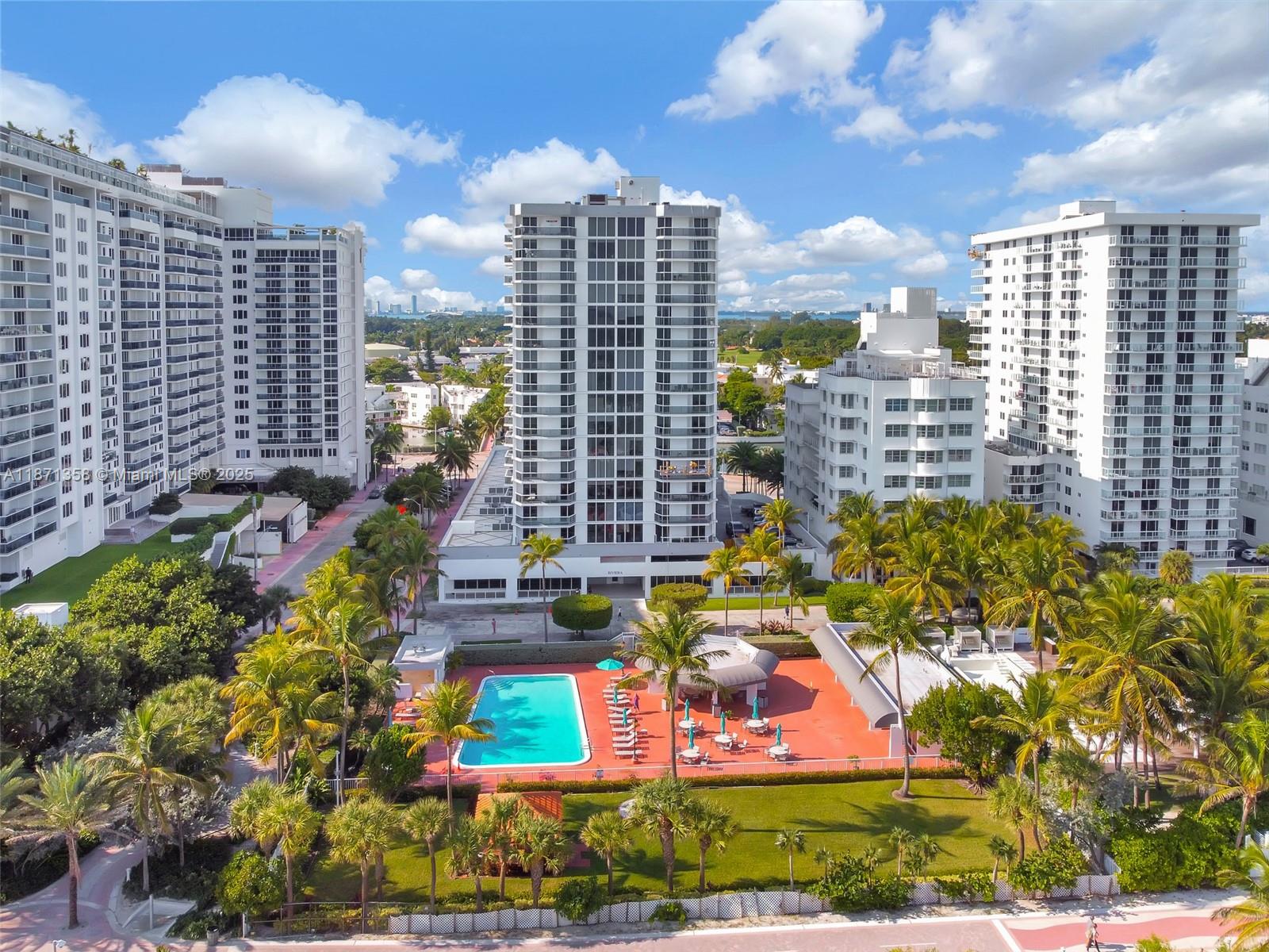 2401 Collins Ave 1711