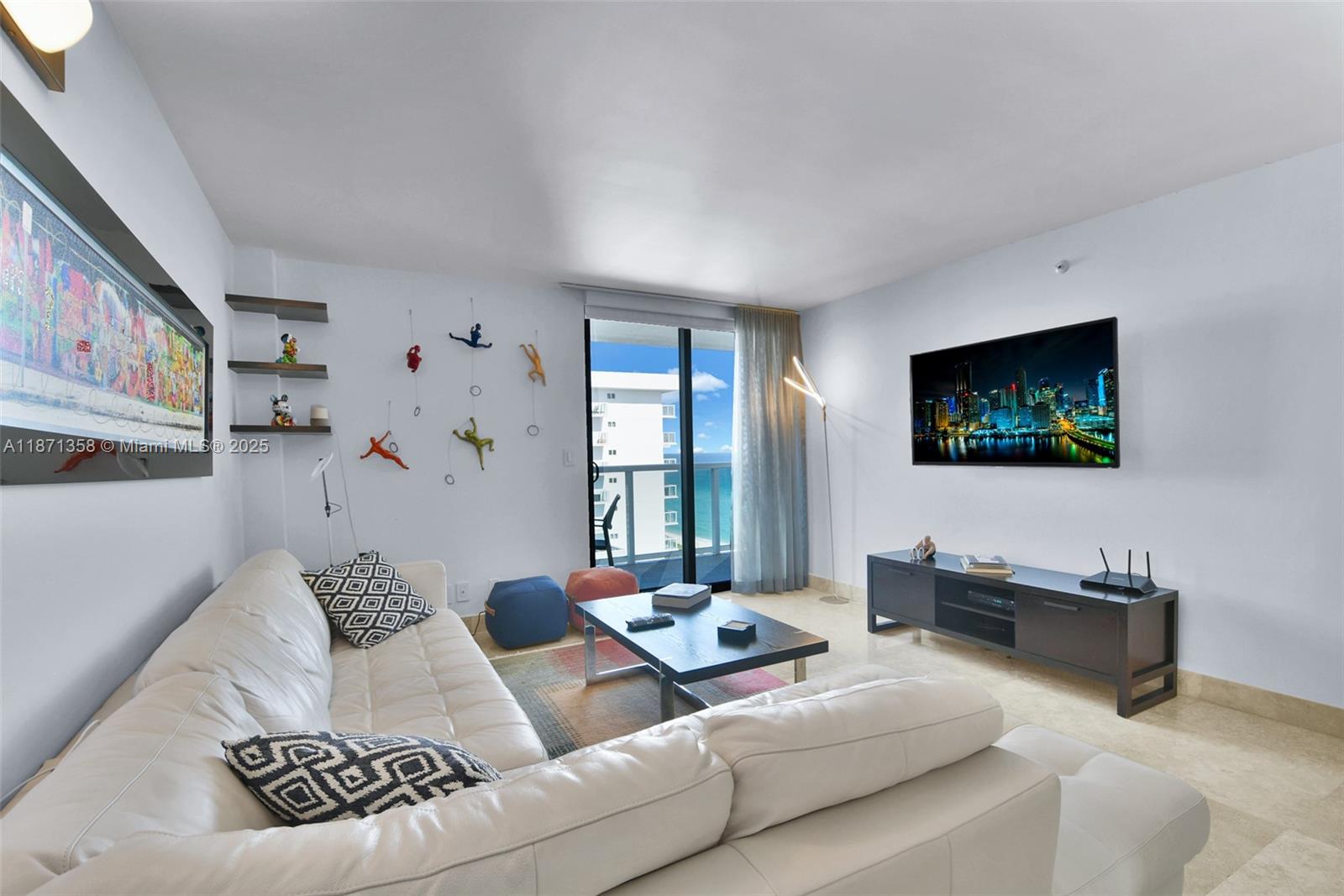 2401 Collins Ave 1711