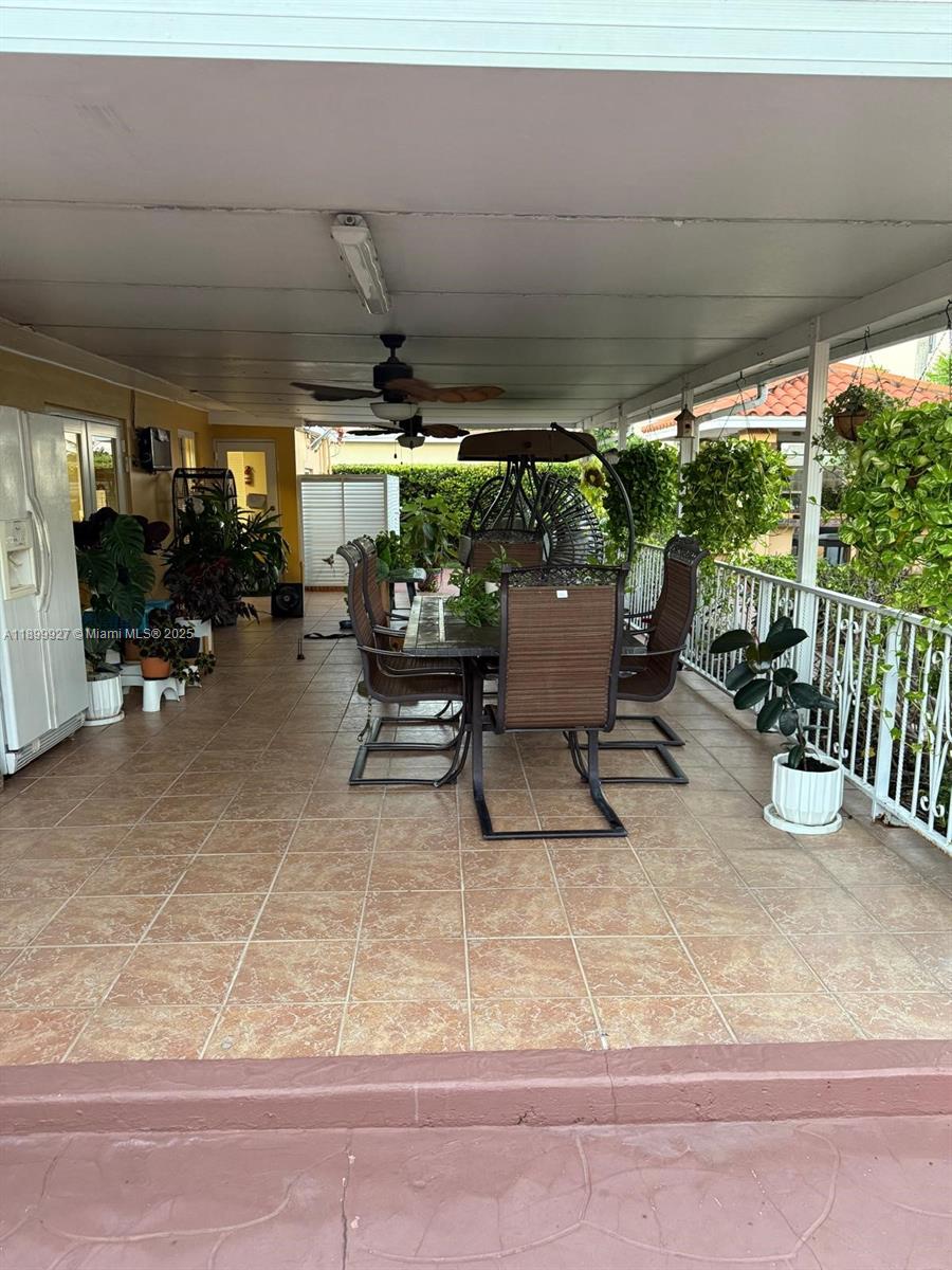 CORAL PARK ESTATES SEC 1 - Residential