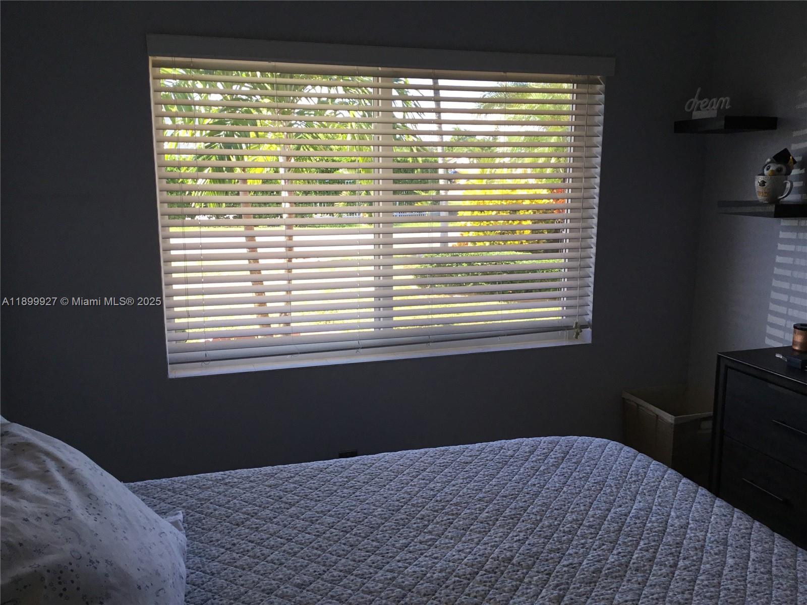 CORAL PARK ESTATES SEC 1 - Residential