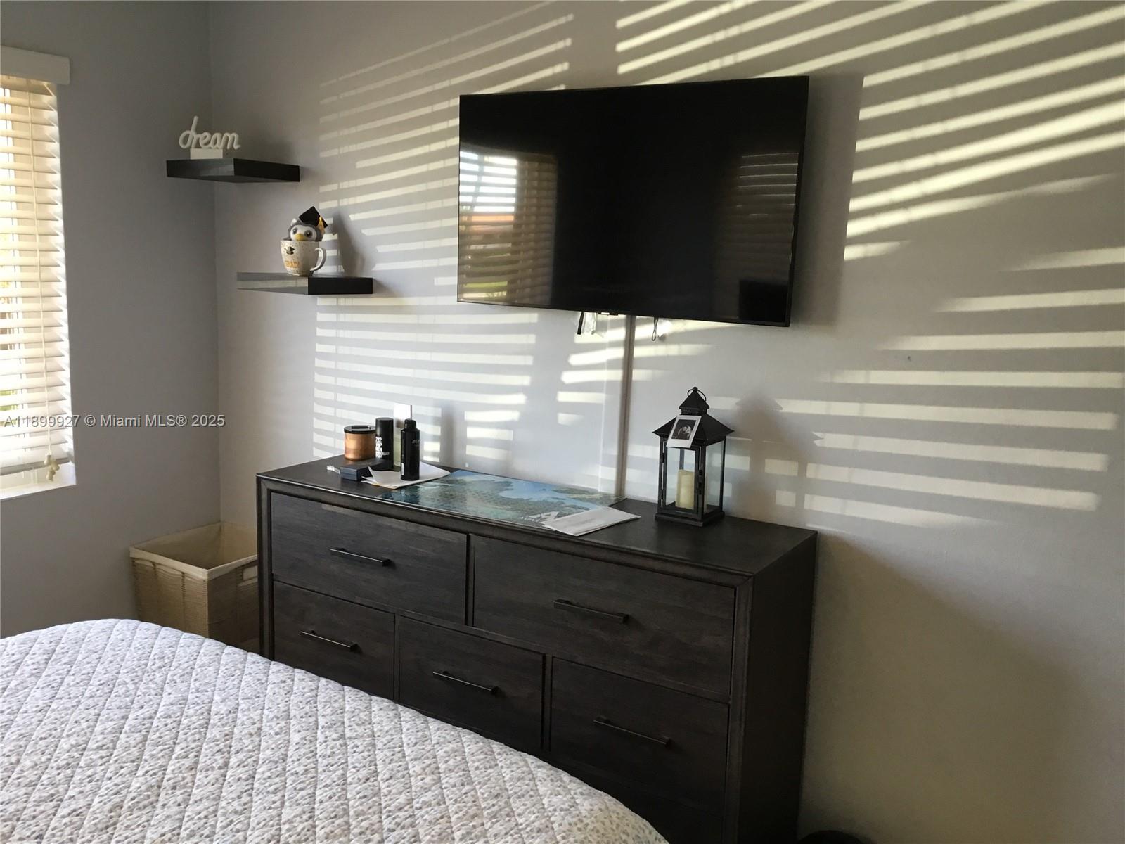 CORAL PARK ESTATES SEC 1 - Residential