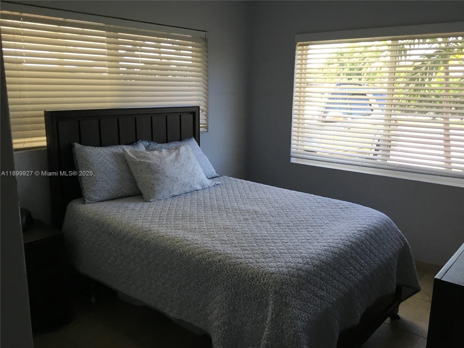 CORAL PARK ESTATES SEC 1 - Residential