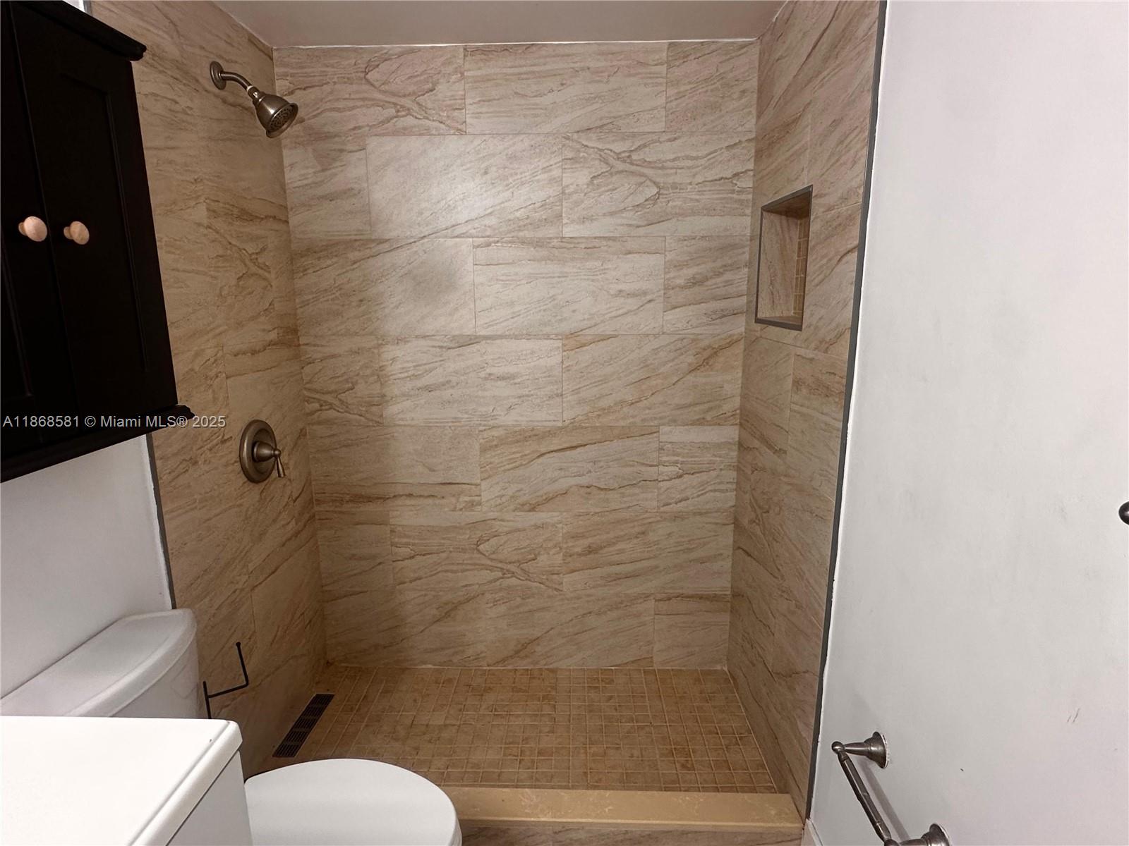 CYPRESS VILLAGE CONDO - Residential Lease