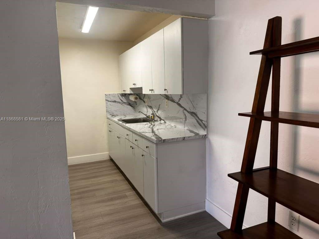 CYPRESS VILLAGE CONDO - Residential Lease