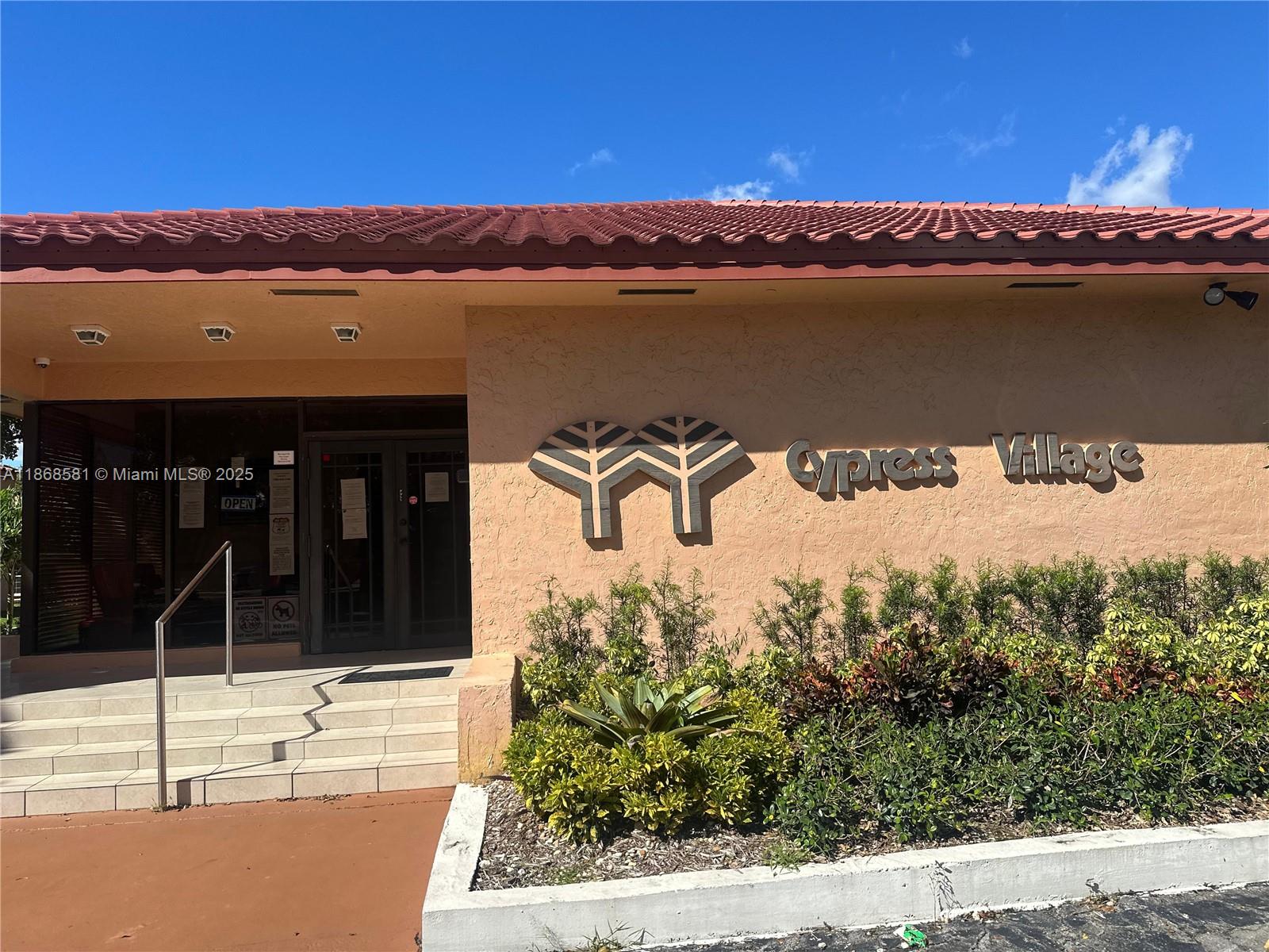 CYPRESS VILLAGE CONDO - Residential Lease