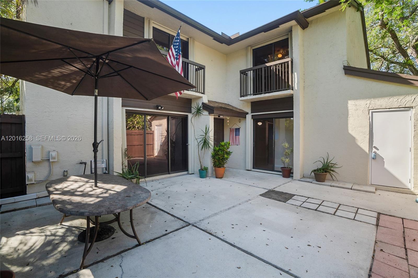 3607 Cocoplum Cir 34104