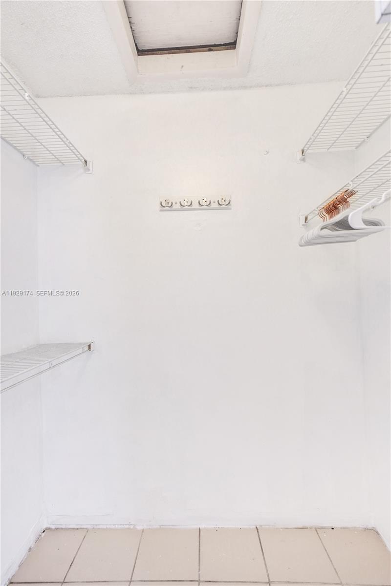 SKY LAKE VILLAS 1ST ADDN - Residential