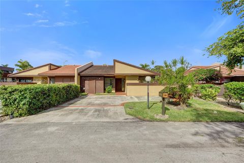 1051 NE 204th Ln Miami FL 33179