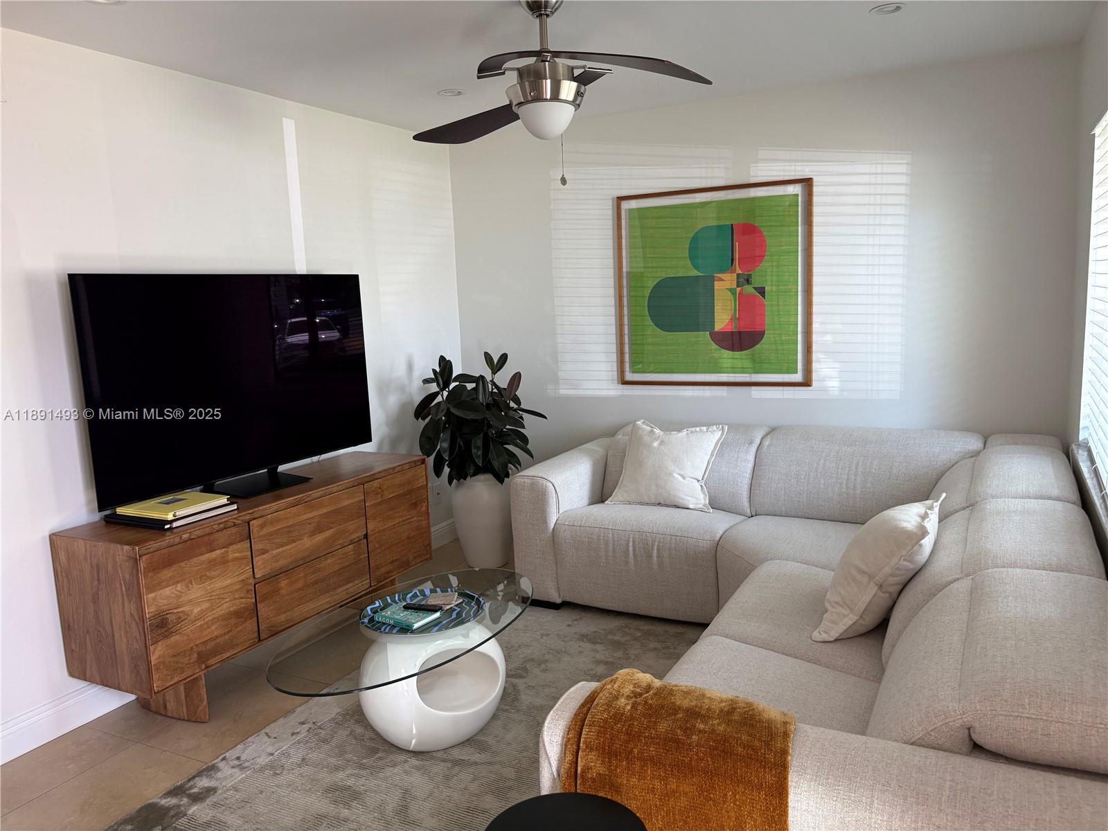 View photos, virtual tours, details... 5555 Ludlam Rd 25