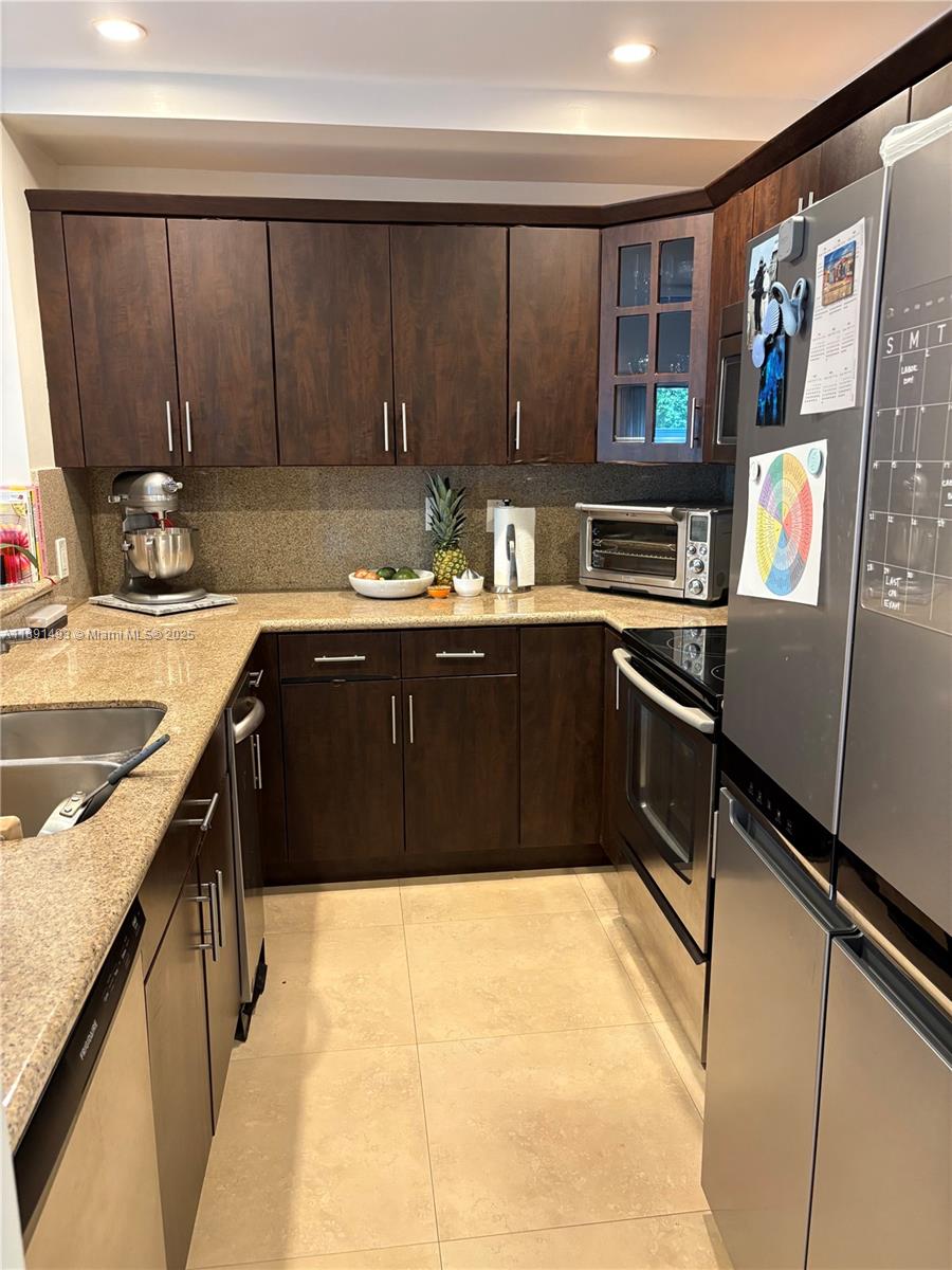 View photos, virtual tours, details... 5555 Ludlam Rd 25