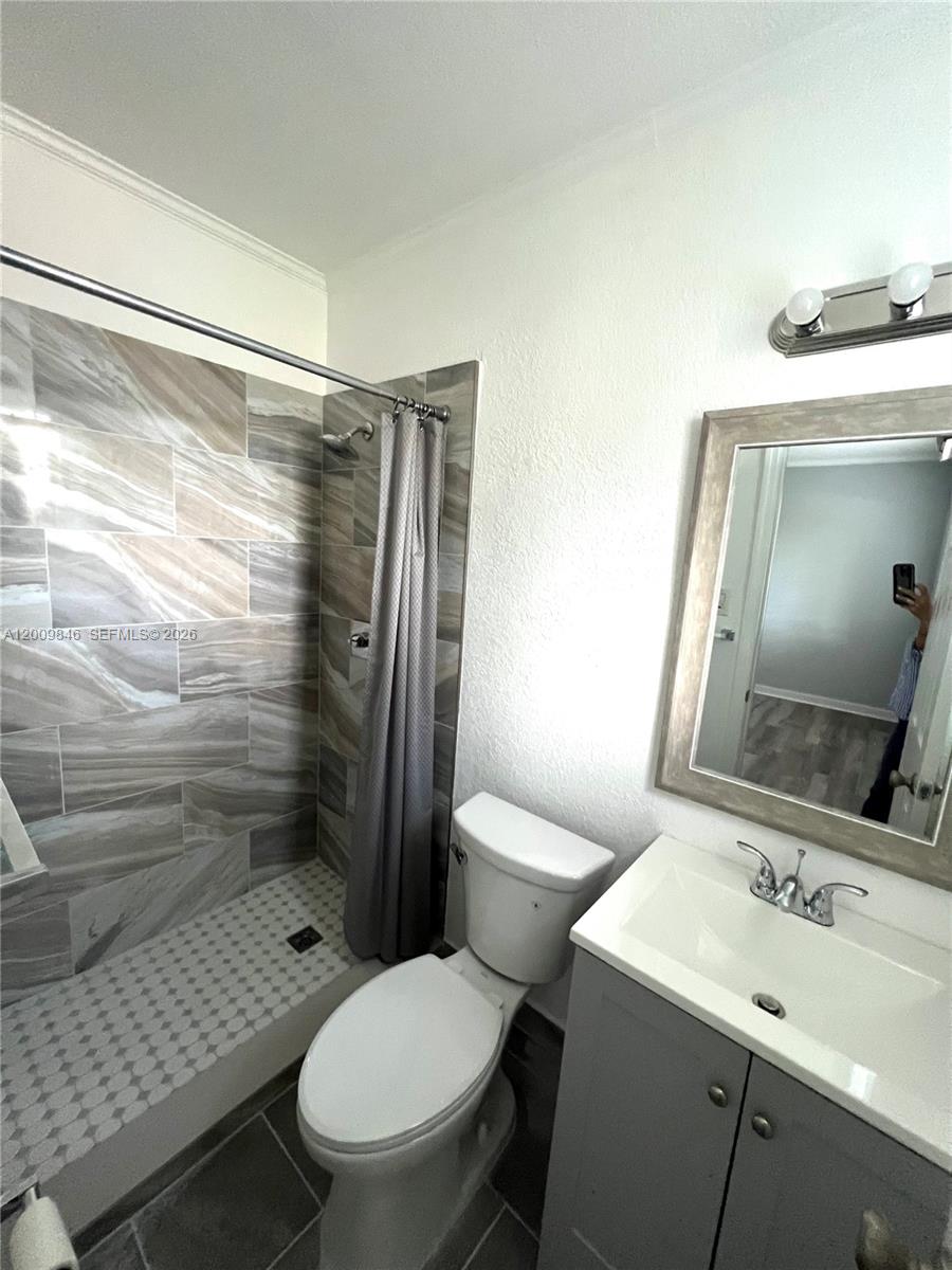 ASTRA CONDO - Residential