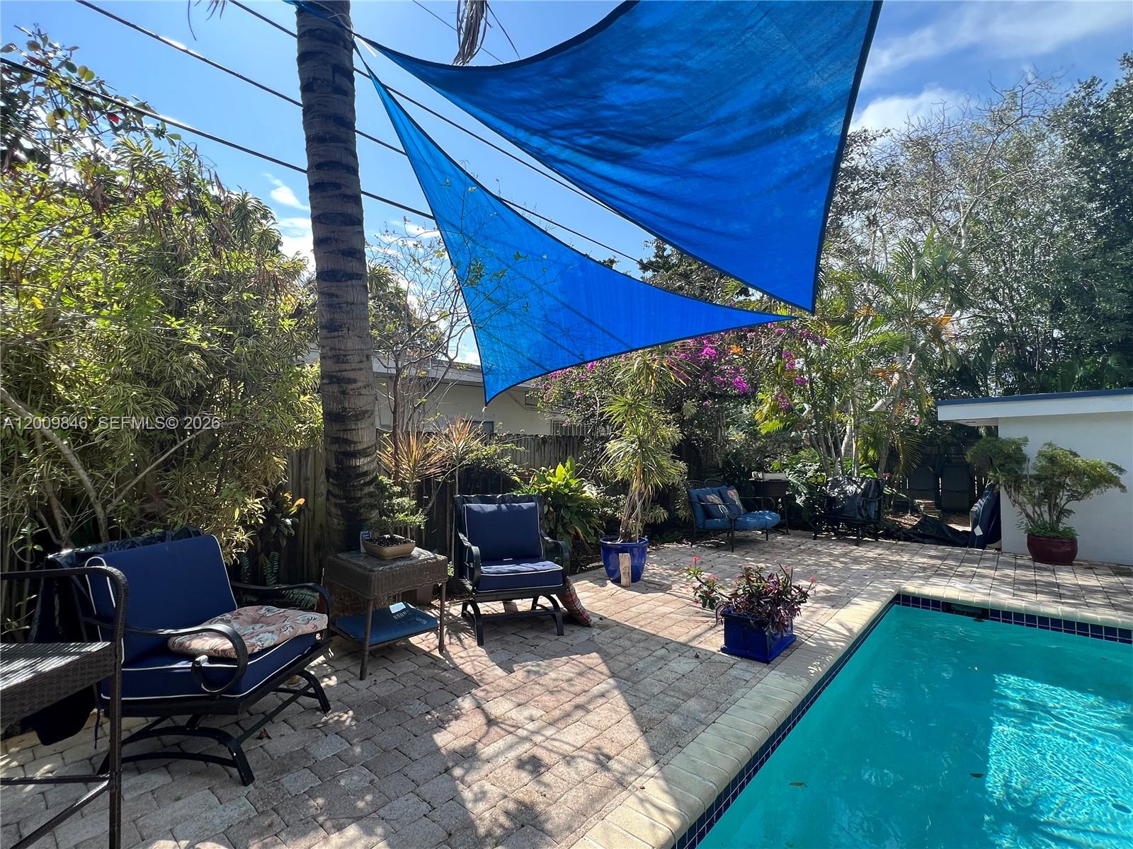 590 NW 40th Ct 3