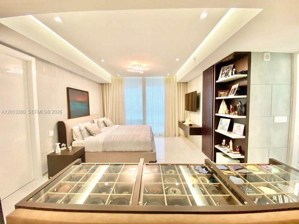 JADE SIGNATURE CONDO - Residential Lease