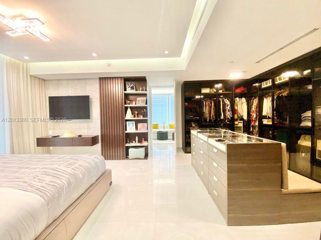 JADE SIGNATURE CONDO - Residential Lease