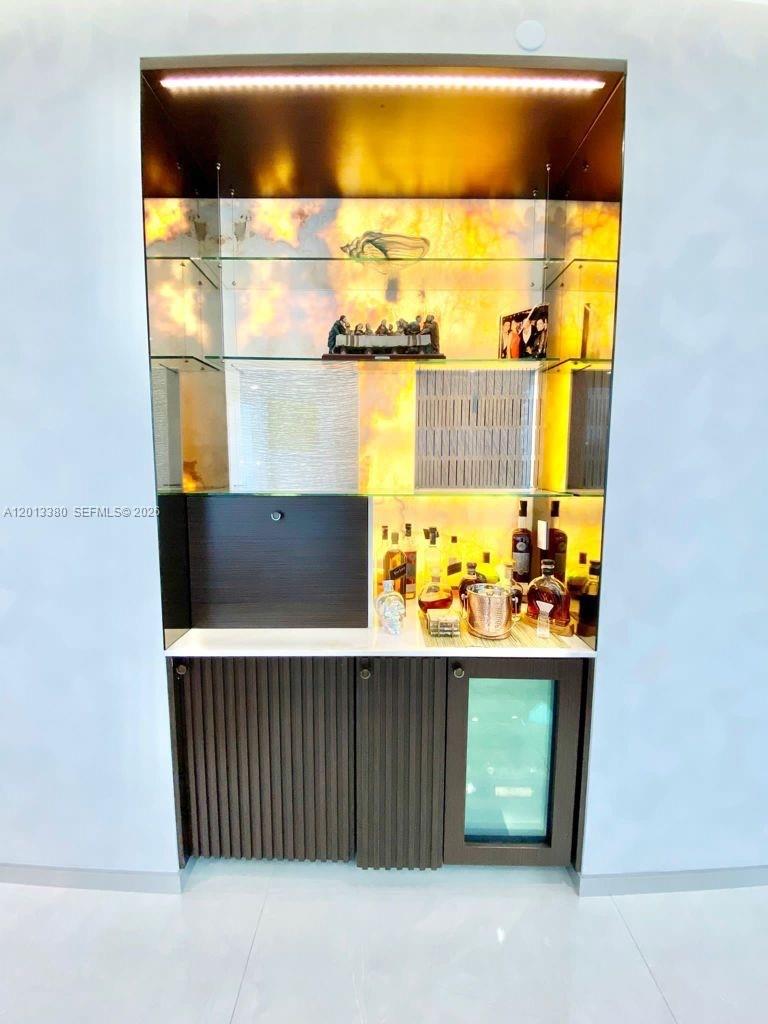 16901 Collins Ave 701