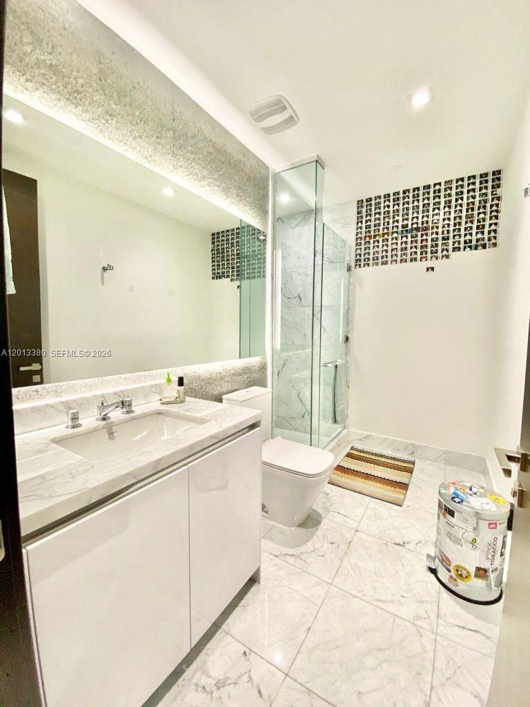 JADE SIGNATURE CONDO - Residential Lease