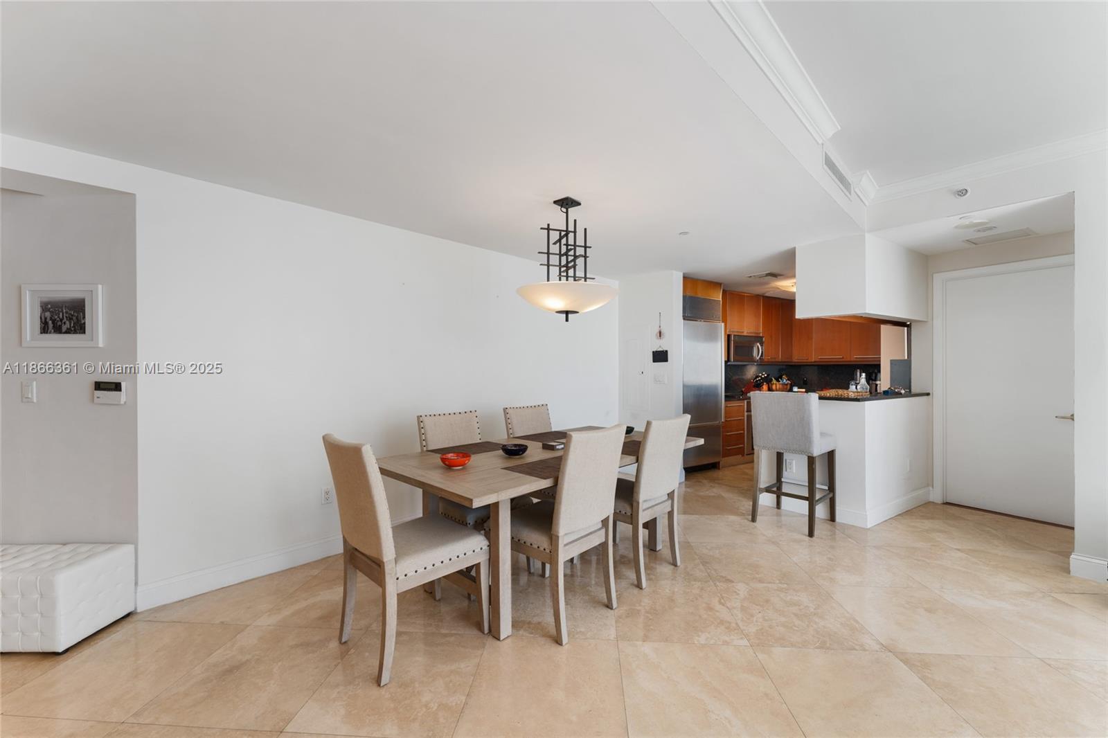 CARBONELL CONDO - Residential