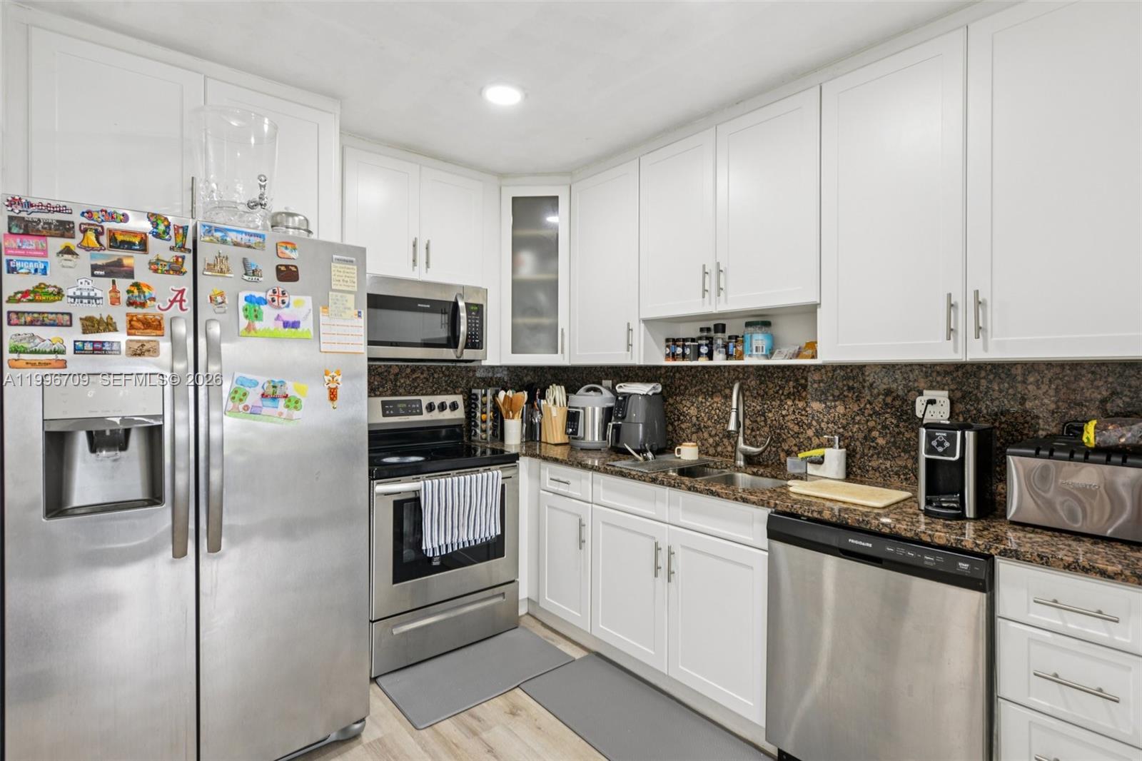 LESLIE ESTATES SEC 2 - Residential