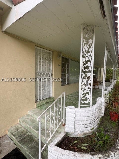 701 SW 20th Rd 703