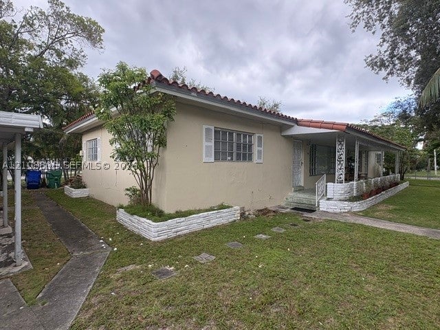 701 SW 20th Rd 703