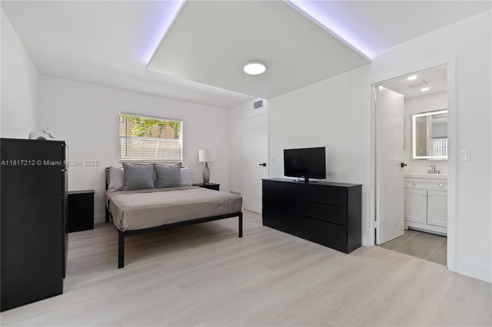KINGS POINT BRITTANY COND - Residential Lease