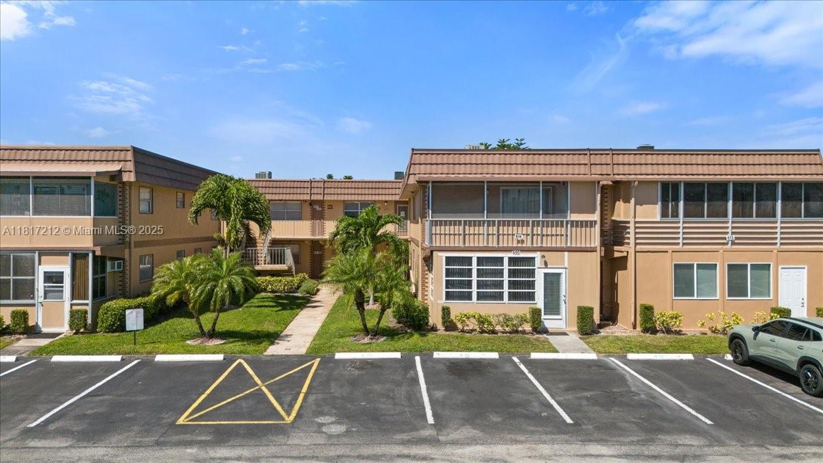 KINGS POINT BRITTANY COND - Residential Lease