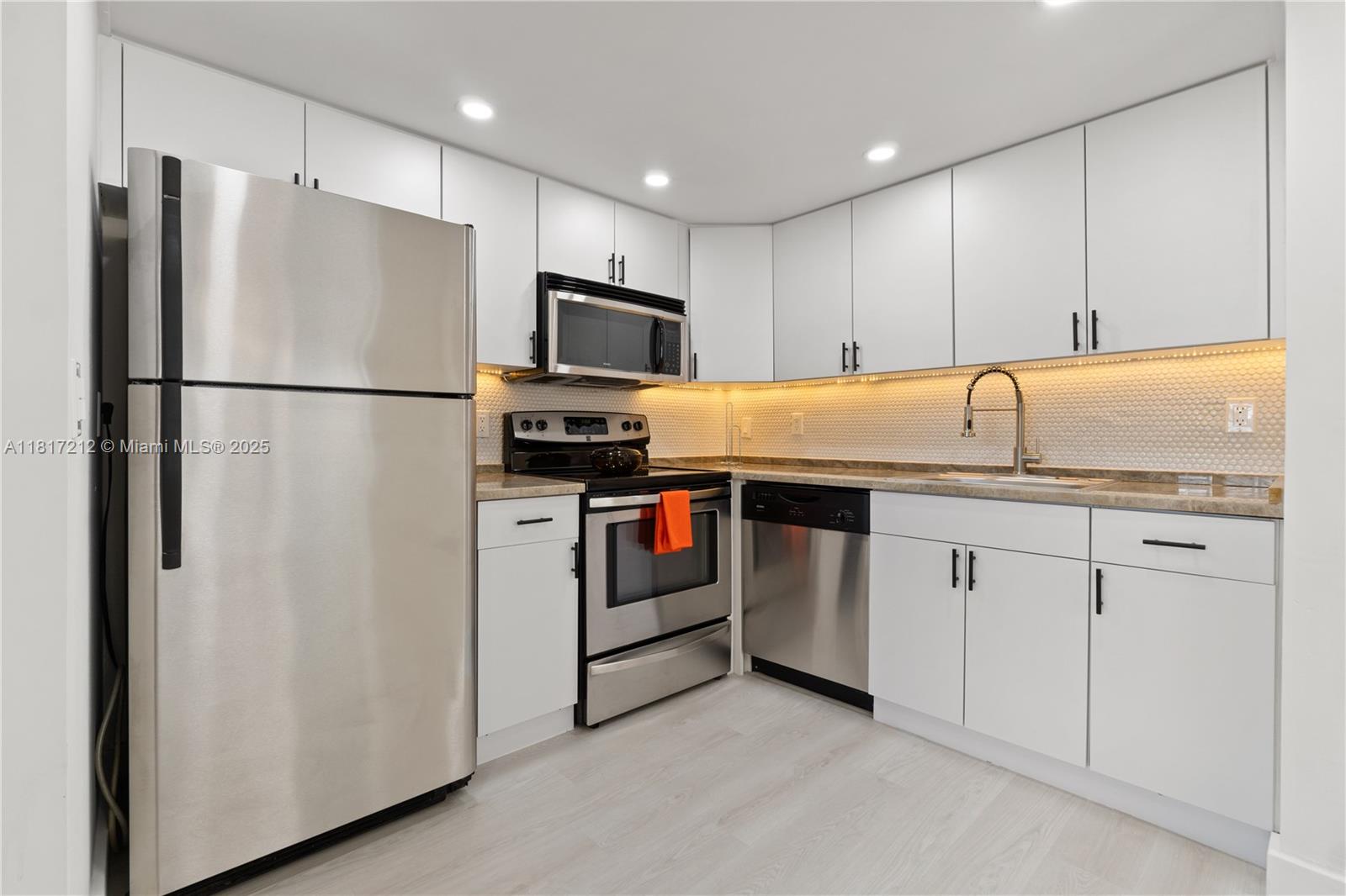 KINGS POINT BRITTANY COND - Residential Lease