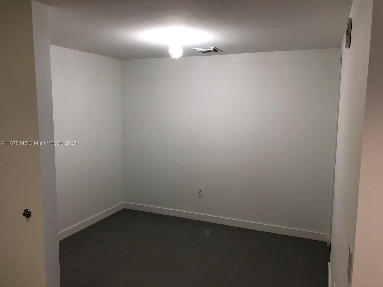 CANVAS CONDO - Residential