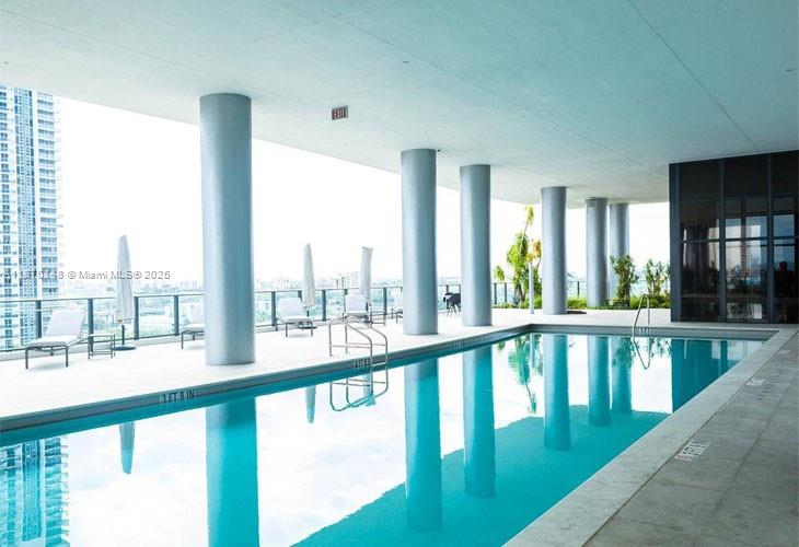 CANVAS CONDO - Residential