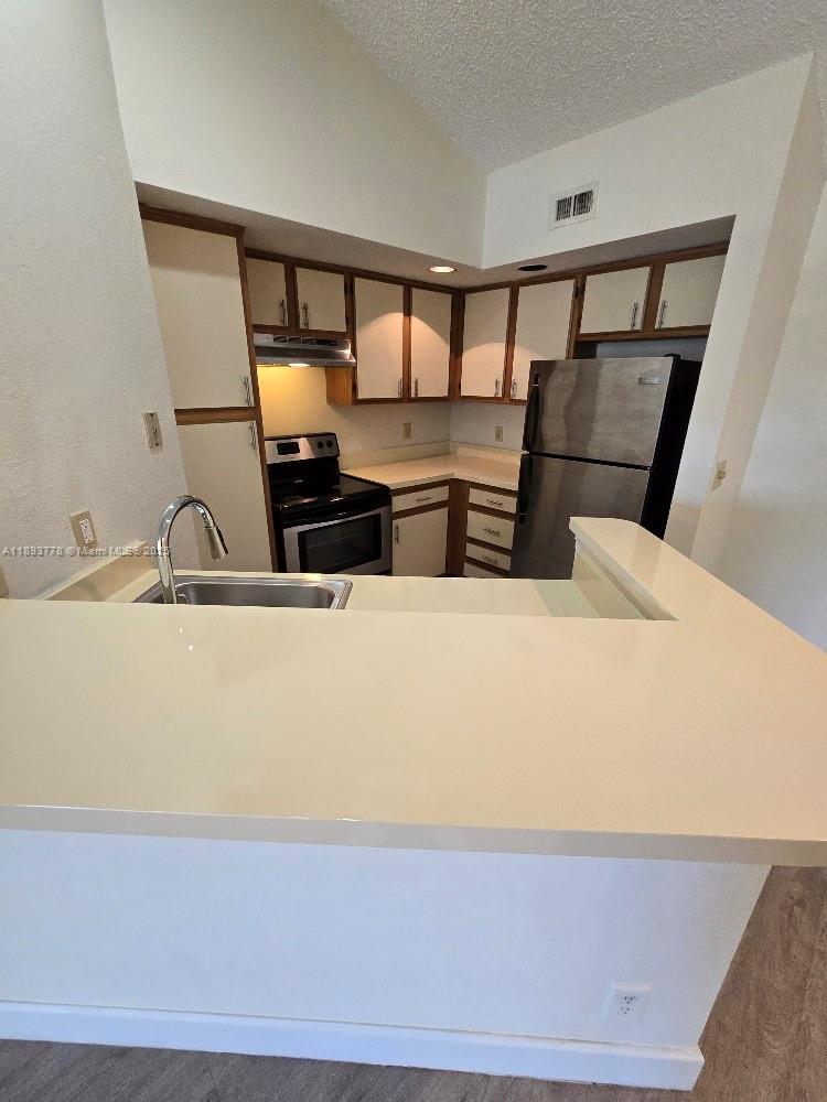 ISLES AT LAGO MAR CONDO - Residential