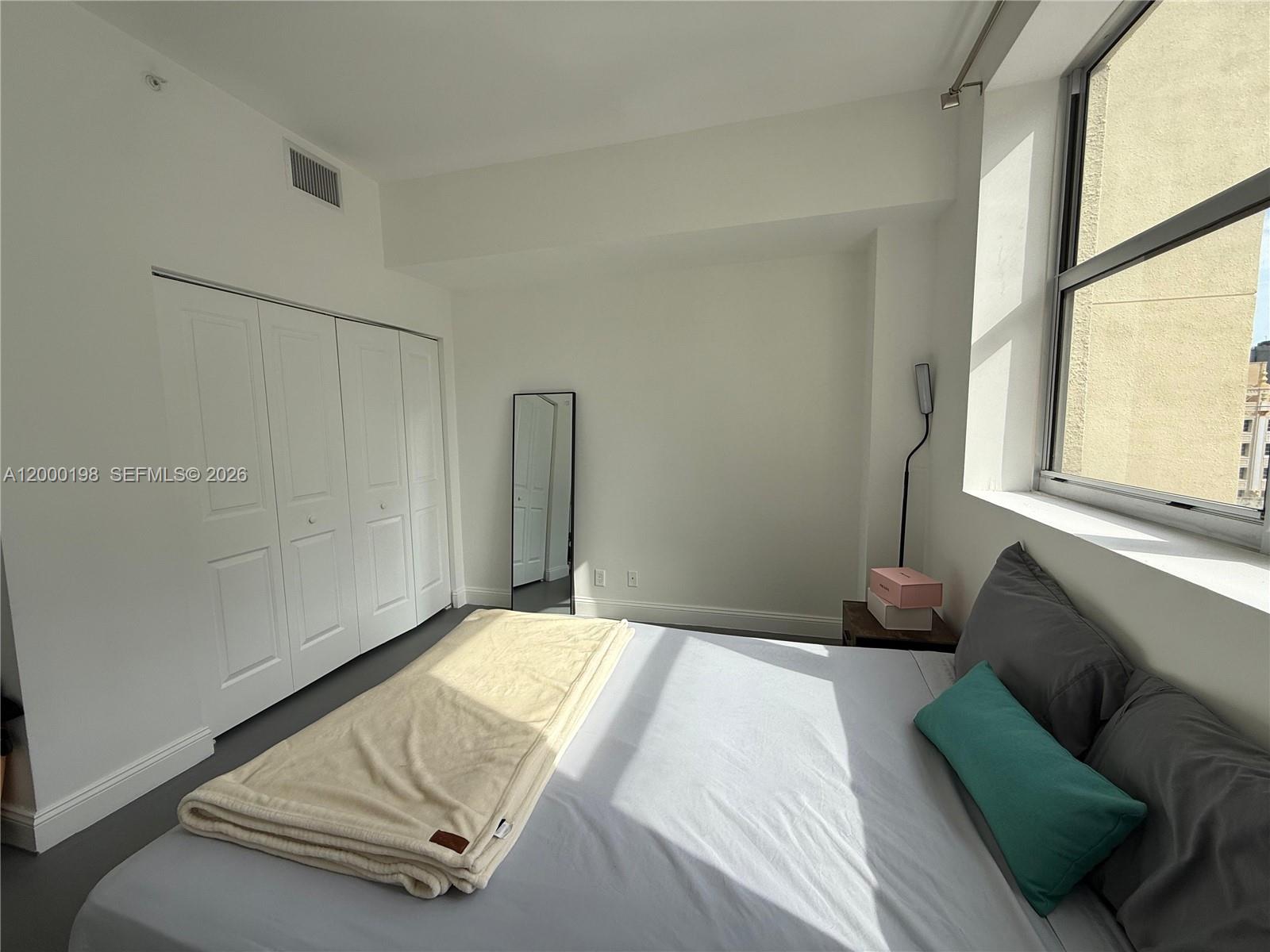 111 E Flagler St 707