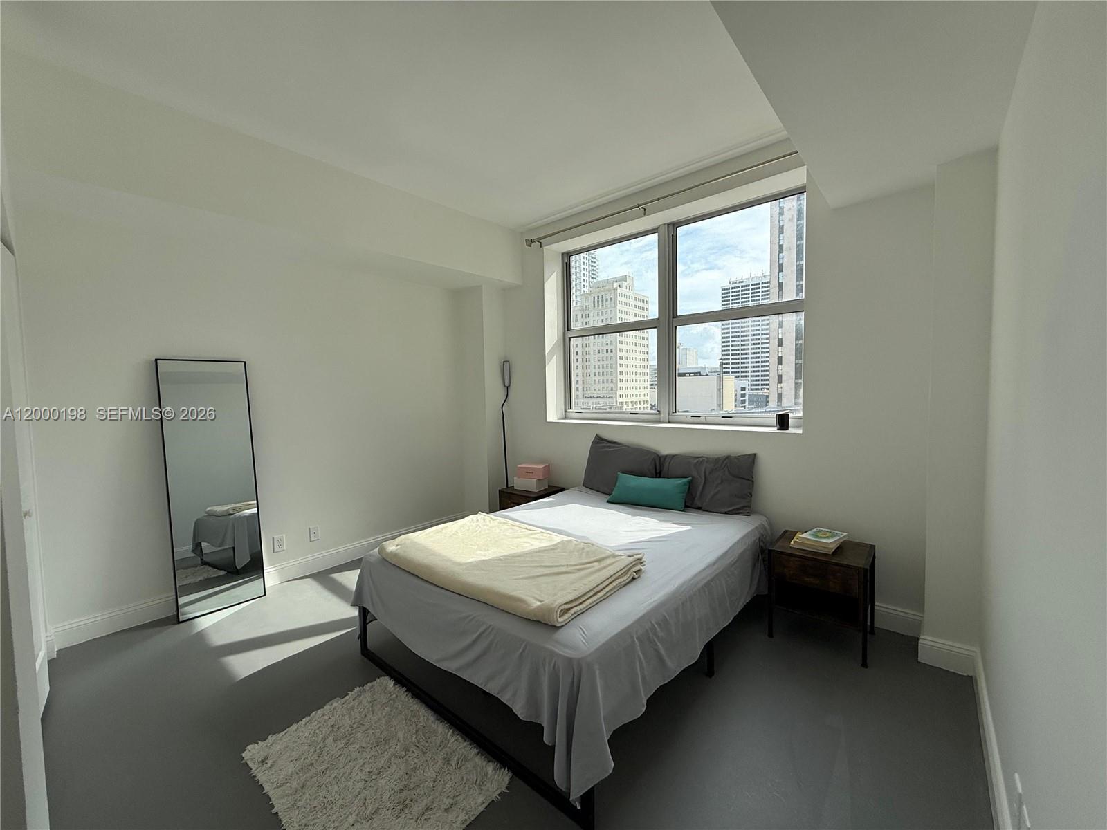 111 E Flagler St 707