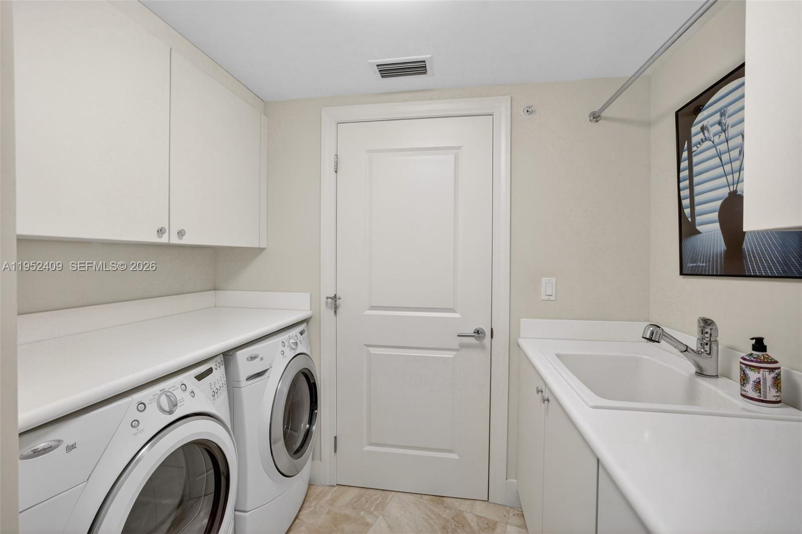 PLAZA AT OCEANSIDE (THE) - Residential