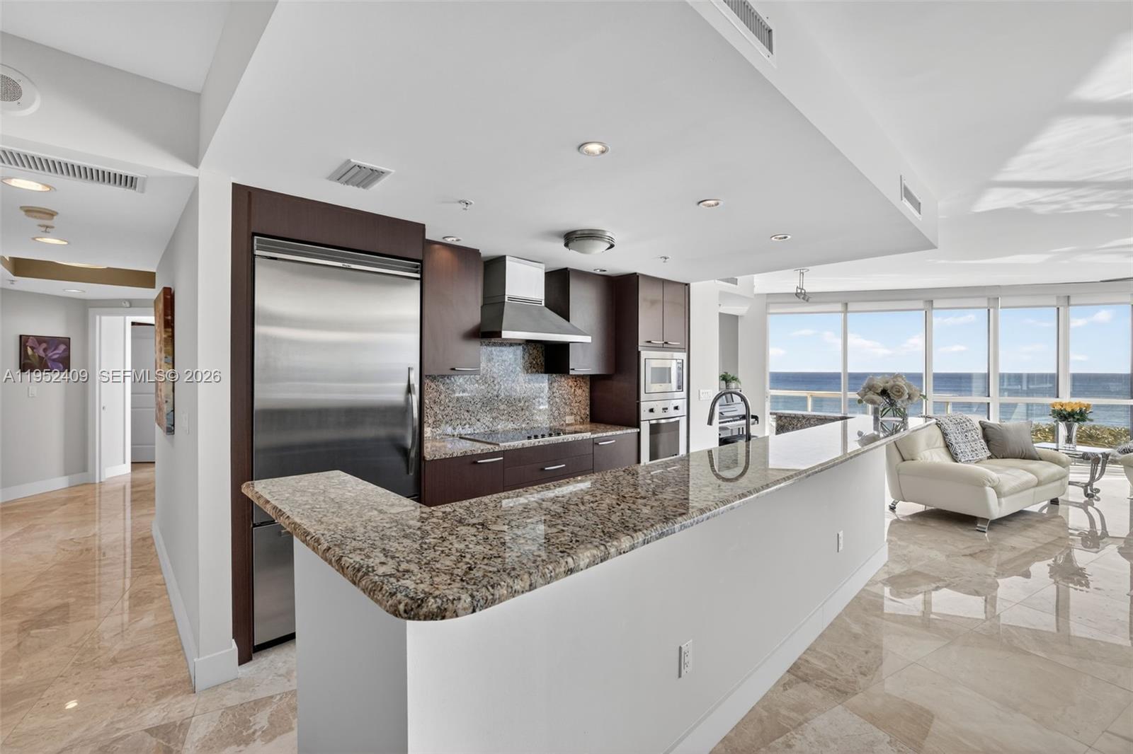 PLAZA AT OCEANSIDE (THE) - Residential