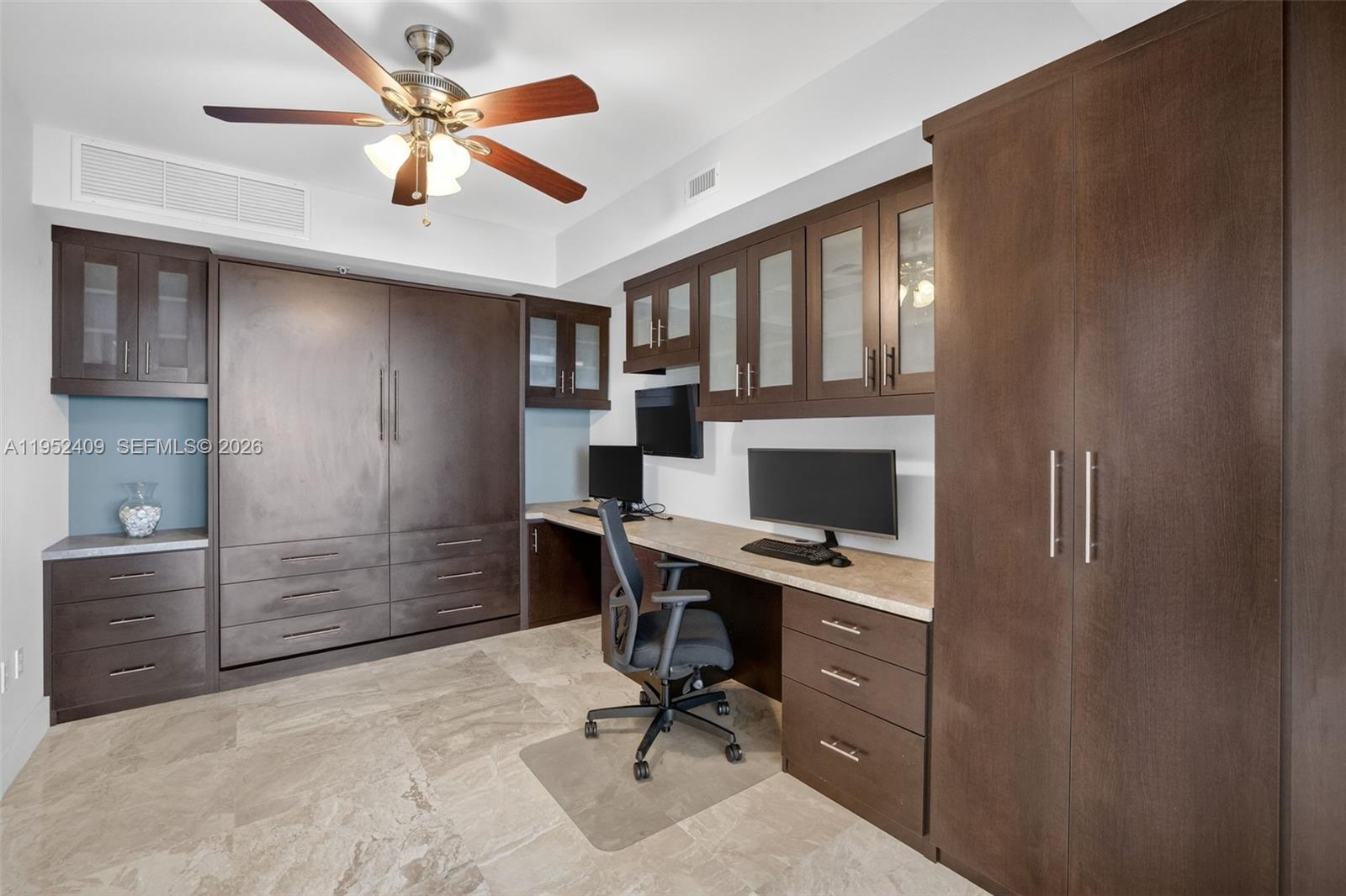 PLAZA AT OCEANSIDE (THE) - Residential