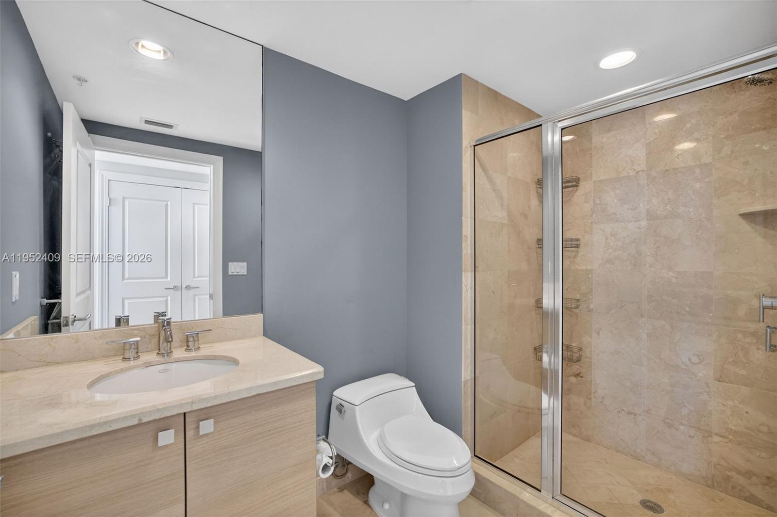 PLAZA AT OCEANSIDE (THE) - Residential