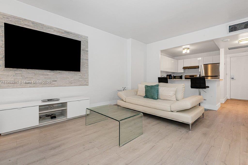 RONEY PALACE CONDO - Residential Lease