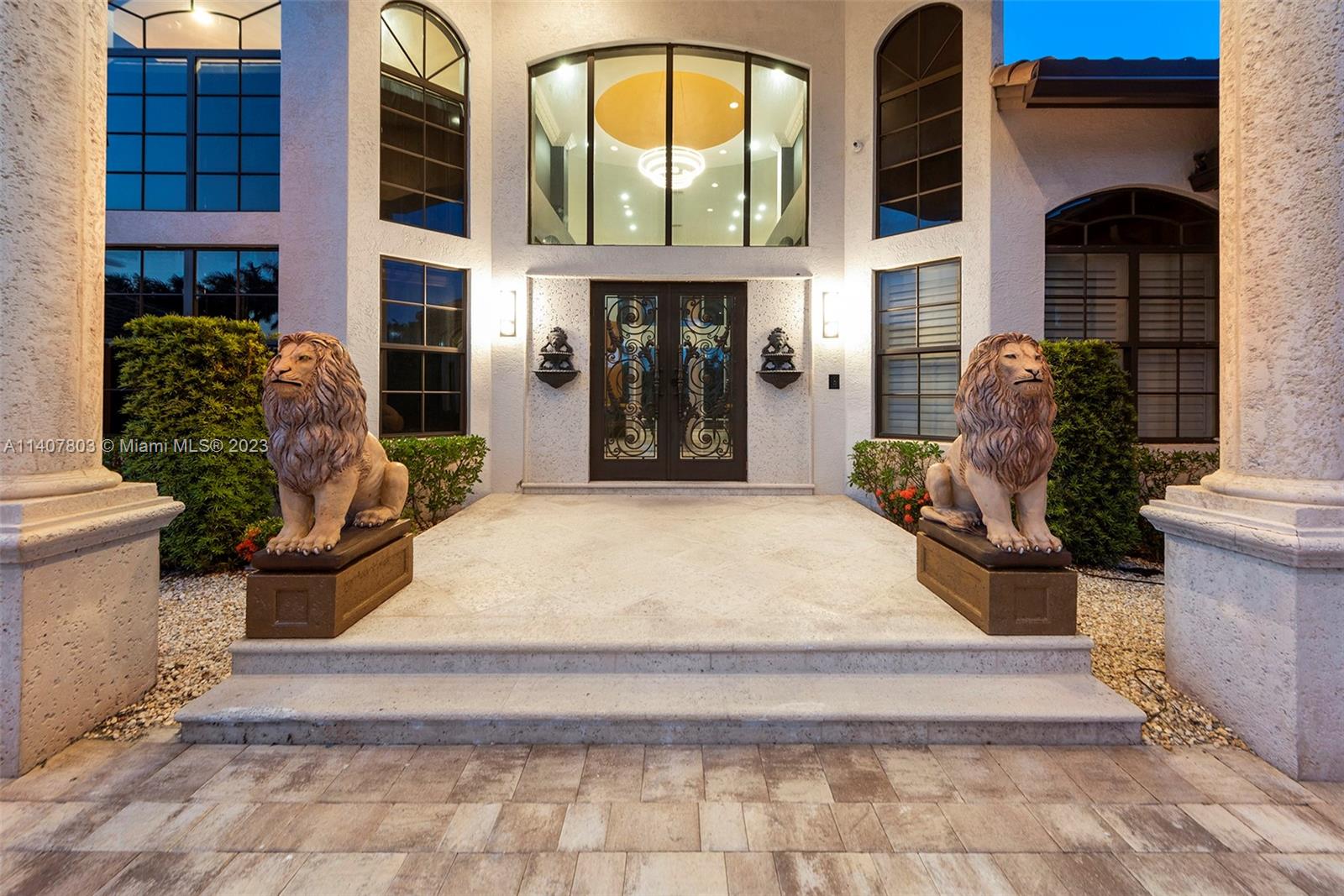 EXOTIC ACRES - Residential