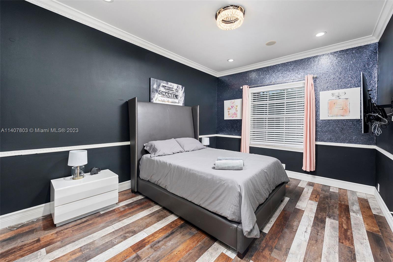 EXOTIC ACRES - Residential