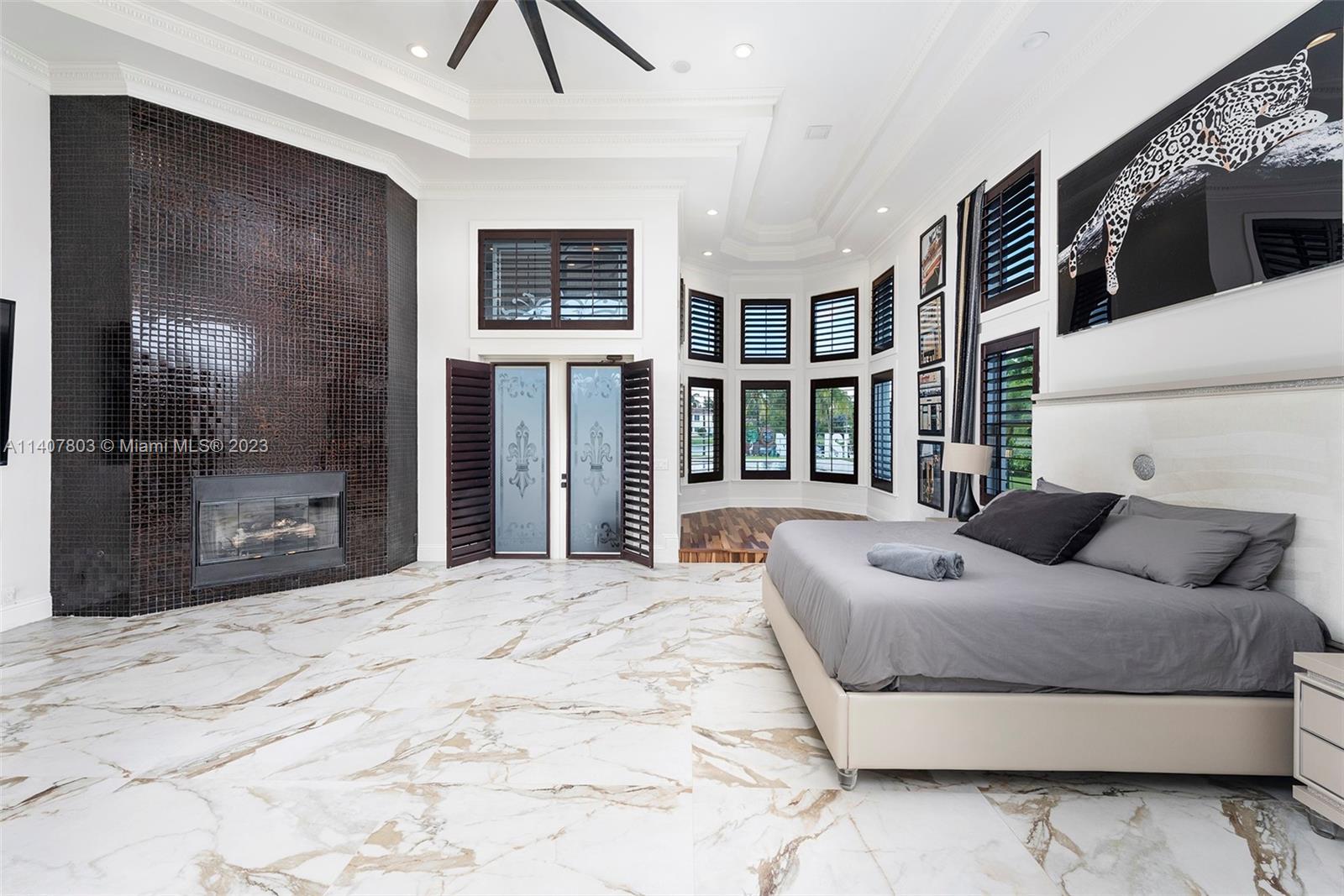 EXOTIC ACRES - Residential